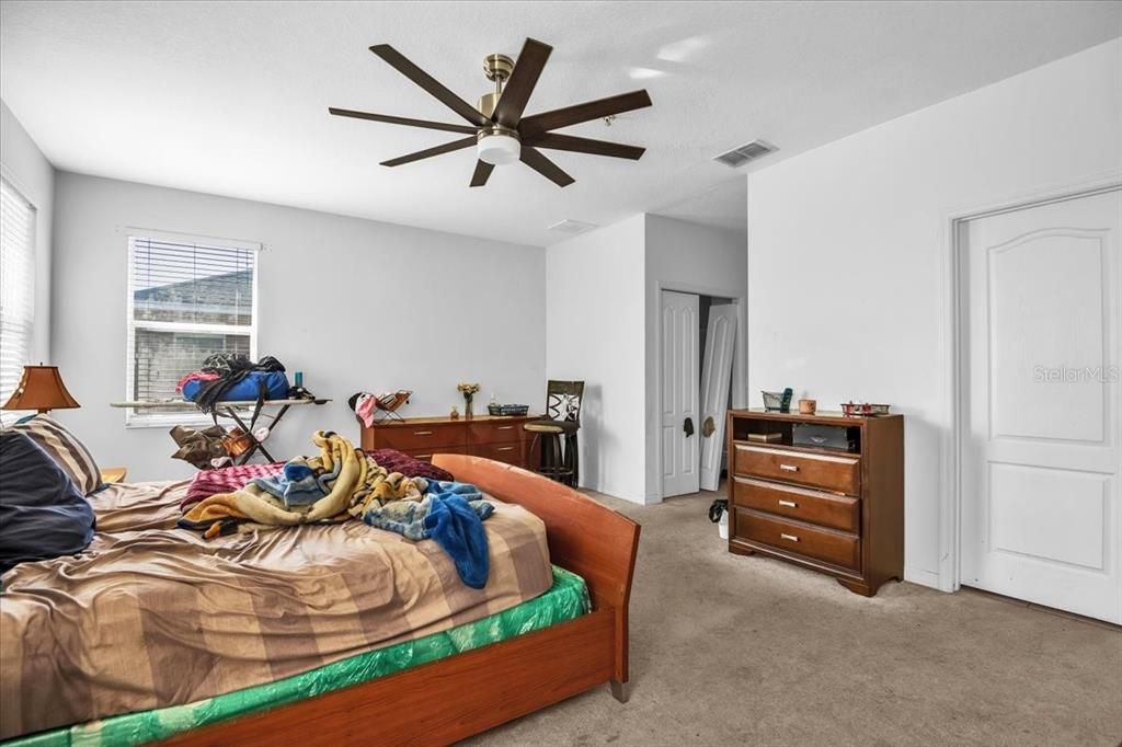 For Sale: $259,000 (3 beds, 2 baths, 1844 Square Feet)