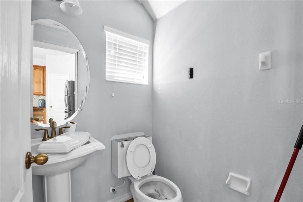 For Sale: $259,000 (3 beds, 2 baths, 1844 Square Feet)