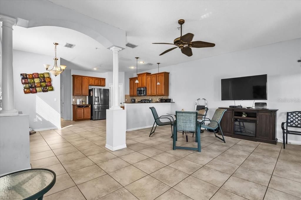 For Sale: $259,000 (3 beds, 2 baths, 1844 Square Feet)