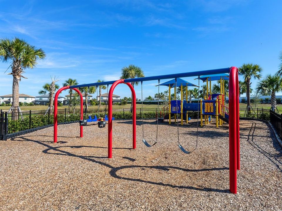 Под контрактом: $339,900 (3 спален, 2 ванн, 1925 Квадратных фут)