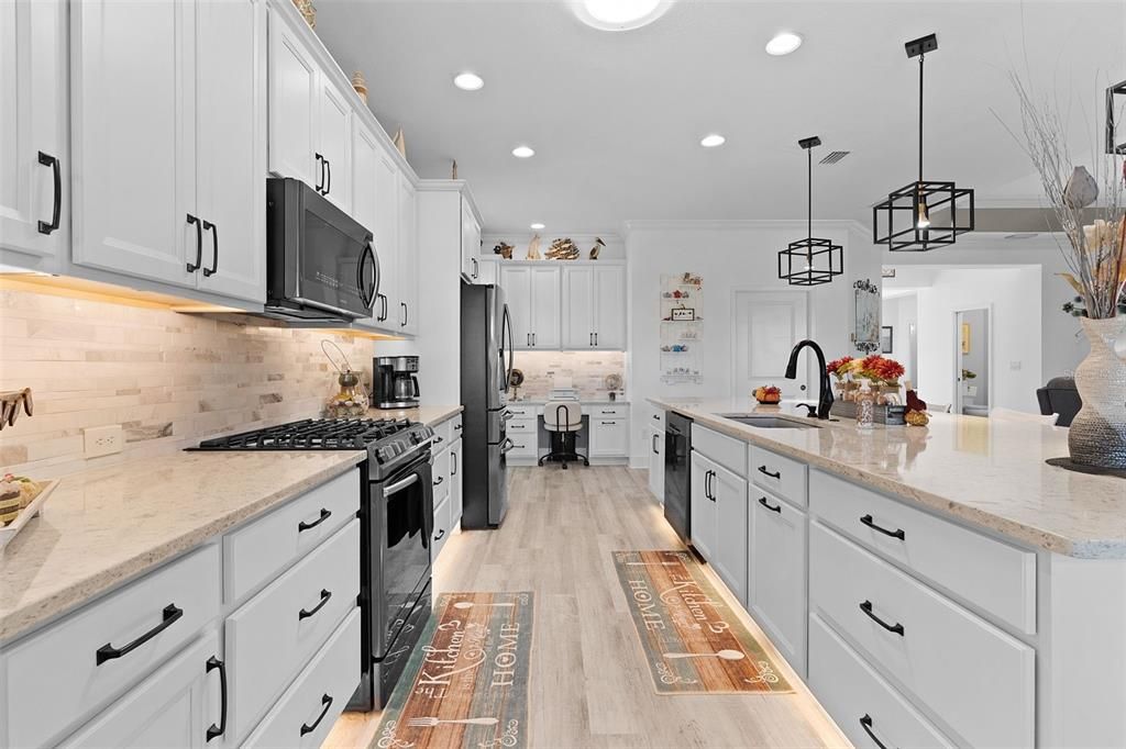 Active With Contract: $929,900 (3 beds, 2 baths, 2067 Square Feet)