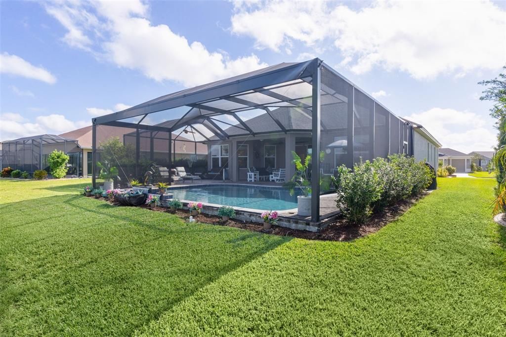 Active With Contract: $929,900 (3 beds, 2 baths, 2067 Square Feet)