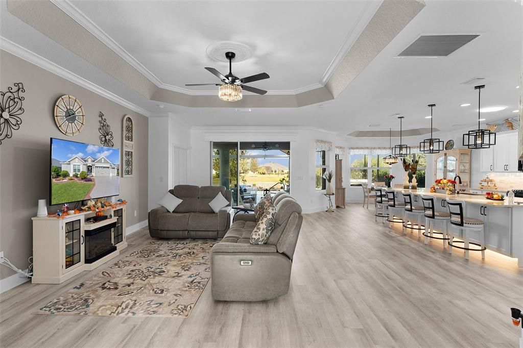 Active With Contract: $929,900 (3 beds, 2 baths, 2067 Square Feet)