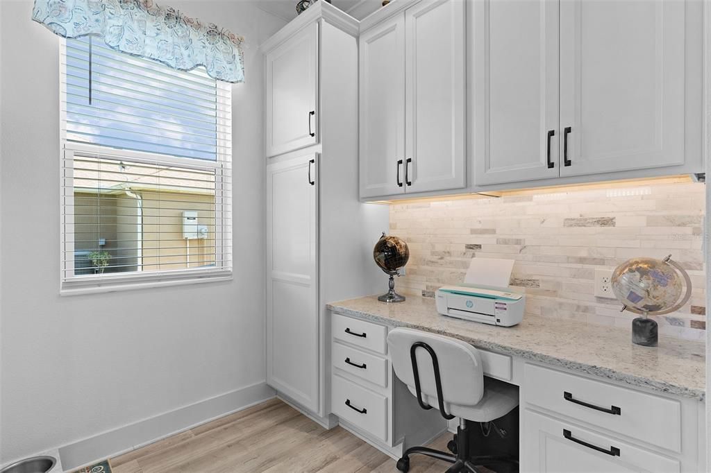 Active With Contract: $929,900 (3 beds, 2 baths, 2067 Square Feet)