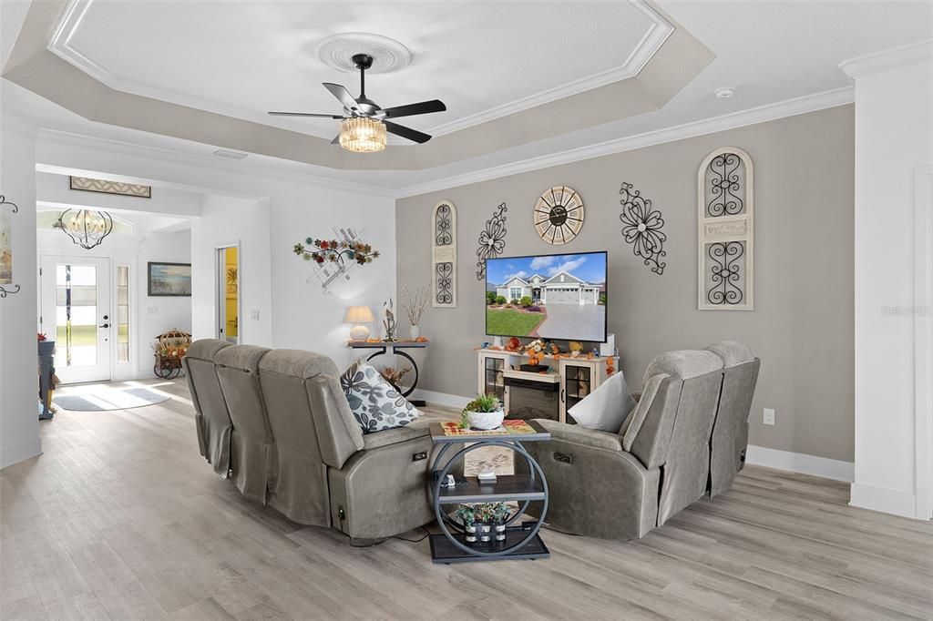 Active With Contract: $929,900 (3 beds, 2 baths, 2067 Square Feet)