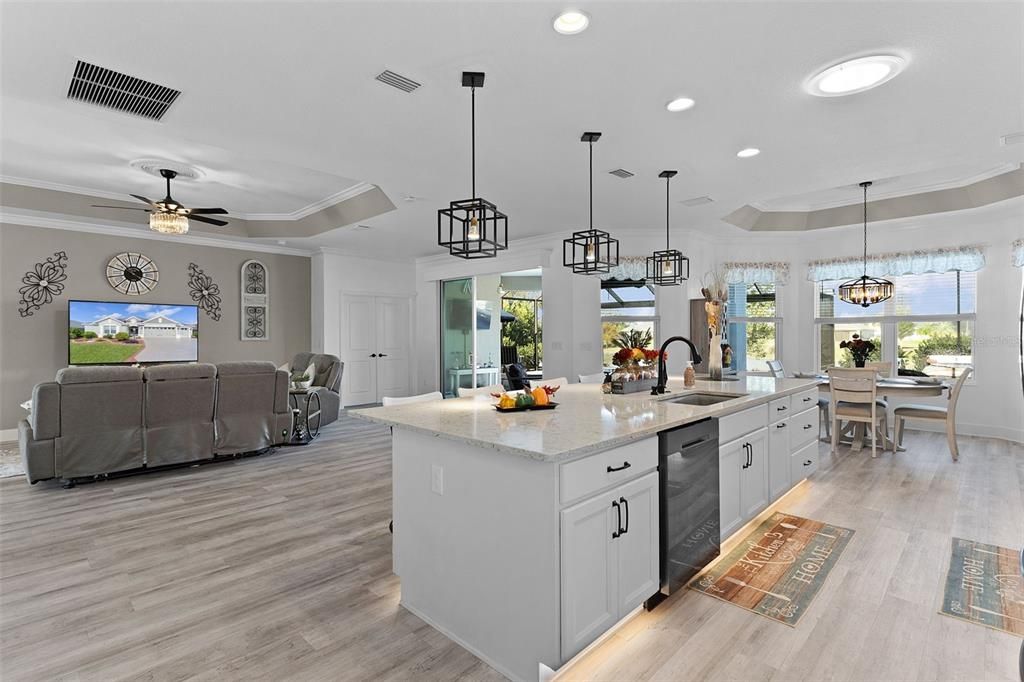 Active With Contract: $929,900 (3 beds, 2 baths, 2067 Square Feet)