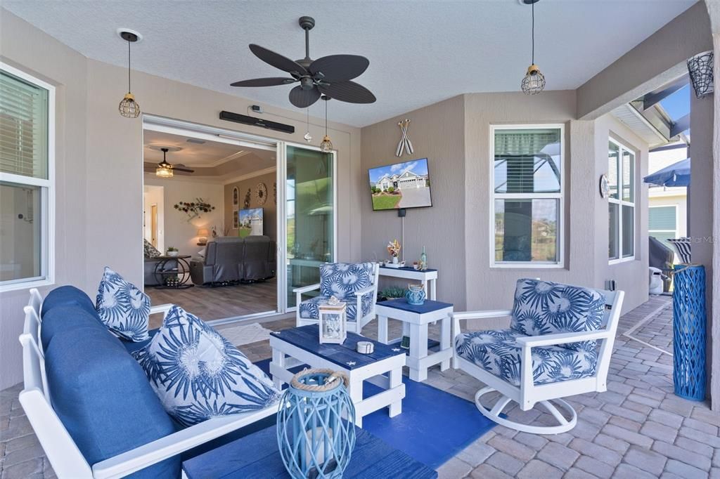 Active With Contract: $929,900 (3 beds, 2 baths, 2067 Square Feet)