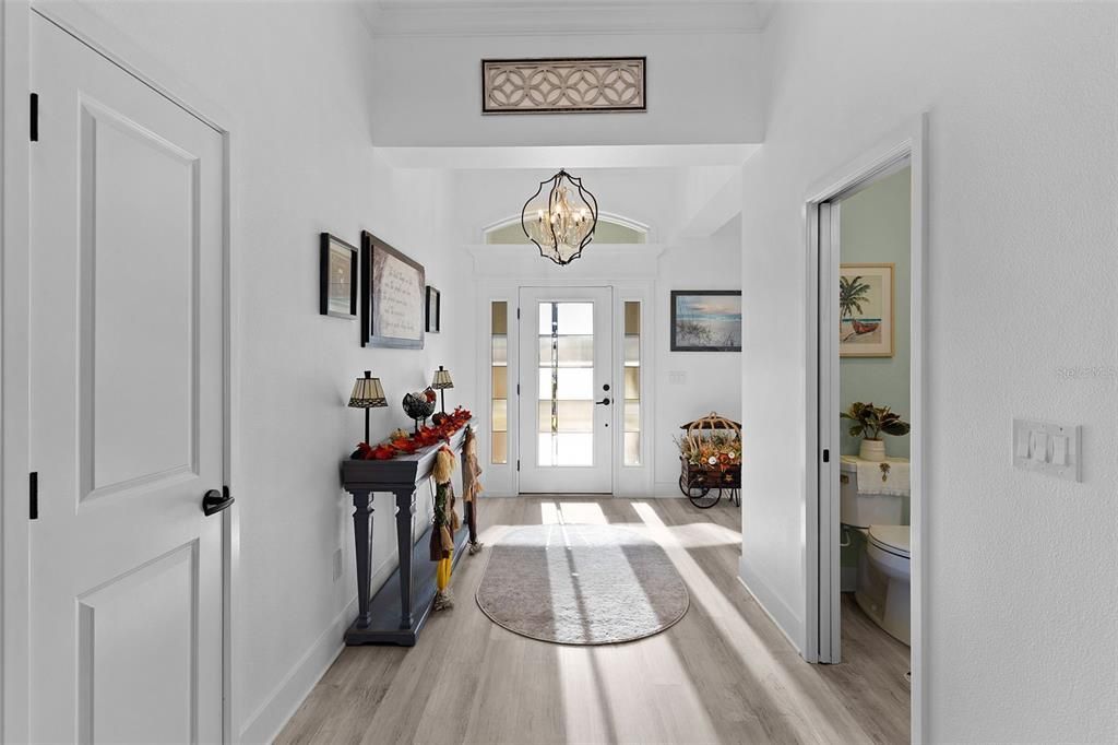 Active With Contract: $929,900 (3 beds, 2 baths, 2067 Square Feet)