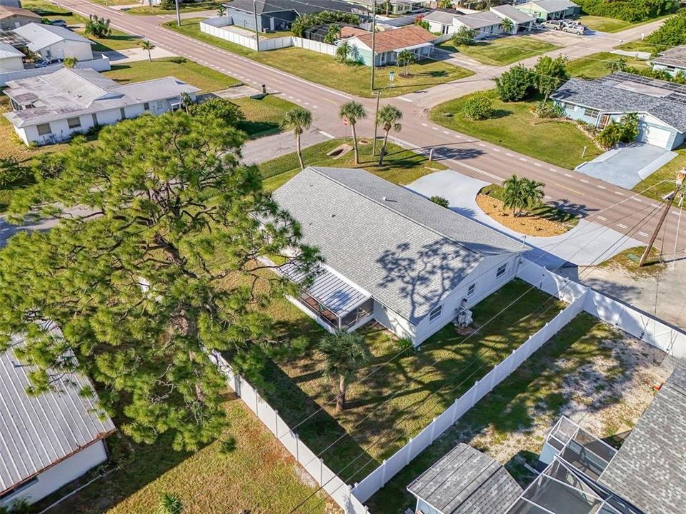 合同活跃: $339,000 (3 贝兹, 2 浴室, 1604 平方英尺)