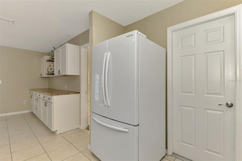 合同活跃: $339,000 (3 贝兹, 2 浴室, 1604 平方英尺)