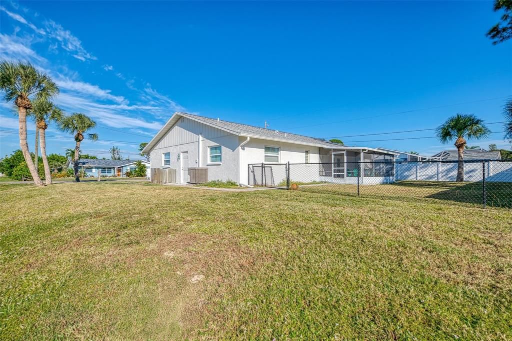 合同活跃: $339,000 (3 贝兹, 2 浴室, 1604 平方英尺)