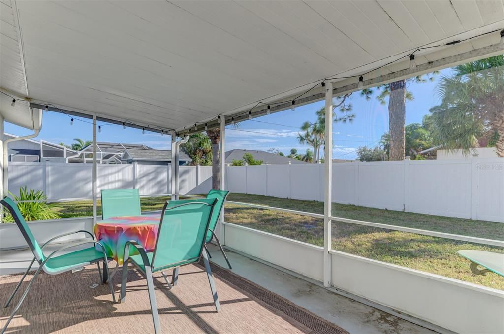 合同活跃: $339,000 (3 贝兹, 2 浴室, 1604 平方英尺)