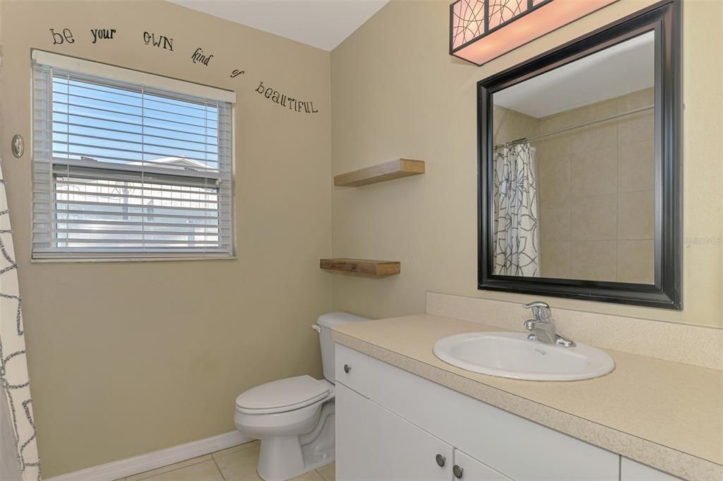 合同活跃: $339,000 (3 贝兹, 2 浴室, 1604 平方英尺)