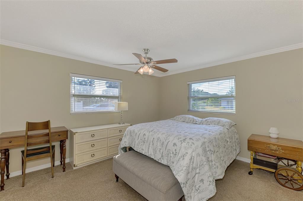 合同活跃: $339,000 (3 贝兹, 2 浴室, 1604 平方英尺)