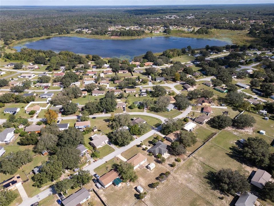 For Sale: $219,900 (2 beds, 2 baths, 901 Square Feet)