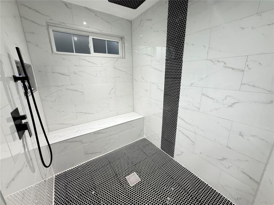 For Rent: $2,650 (3 beds, 2 baths, 1638 Square Feet)