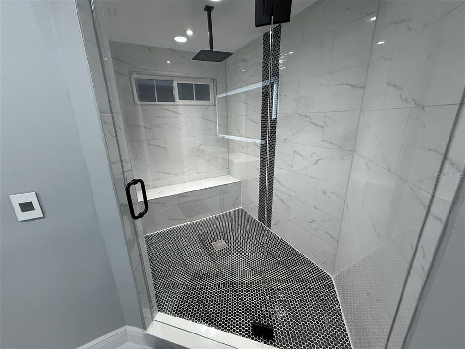 For Rent: $2,650 (3 beds, 2 baths, 1638 Square Feet)