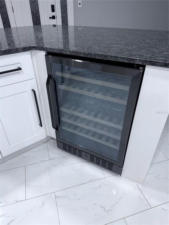 For Rent: $2,650 (3 beds, 2 baths, 1638 Square Feet)