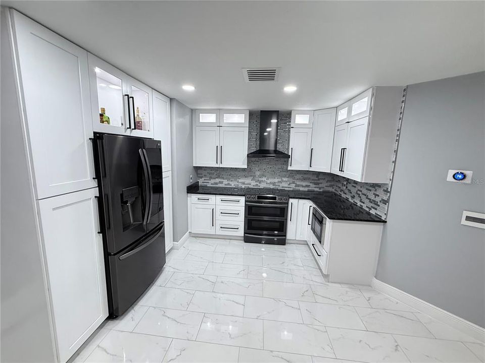 For Rent: $2,650 (3 beds, 2 baths, 1638 Square Feet)