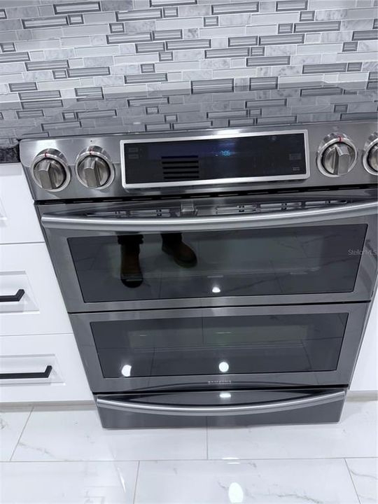 For Rent: $2,650 (3 beds, 2 baths, 1638 Square Feet)