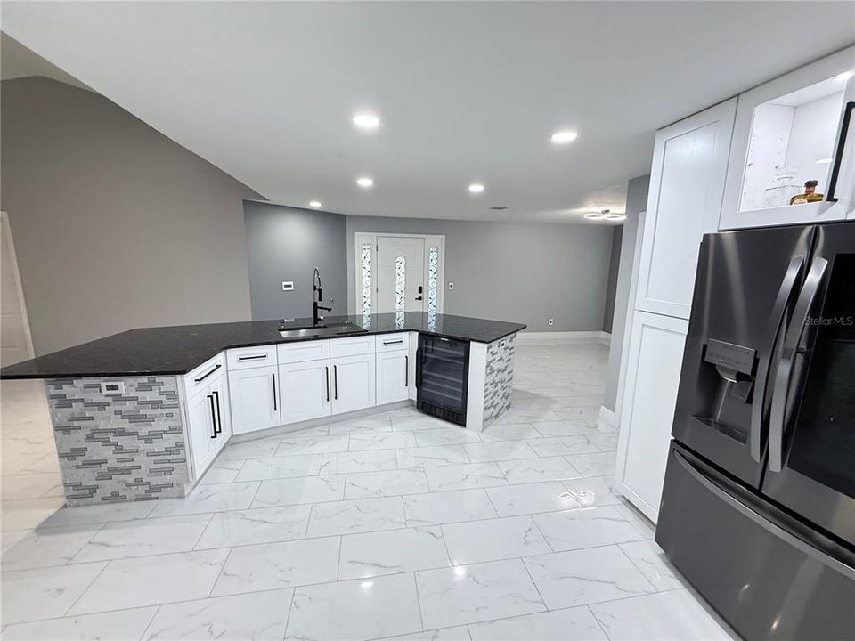 For Rent: $2,650 (3 beds, 2 baths, 1638 Square Feet)