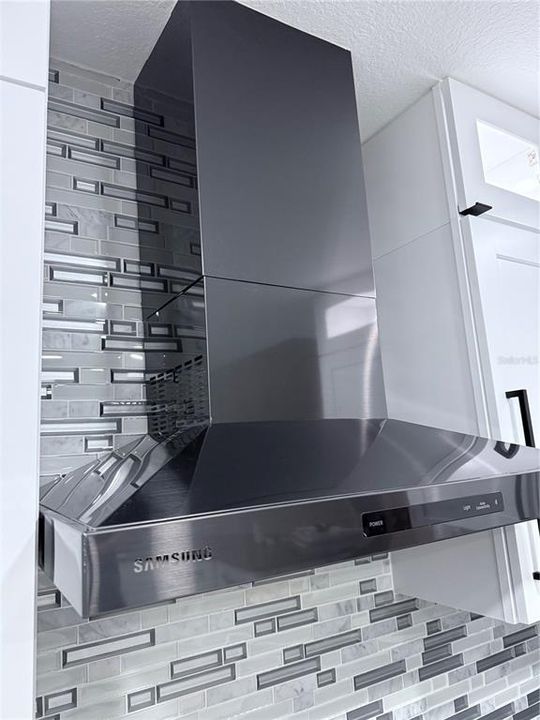 For Rent: $2,650 (3 beds, 2 baths, 1638 Square Feet)