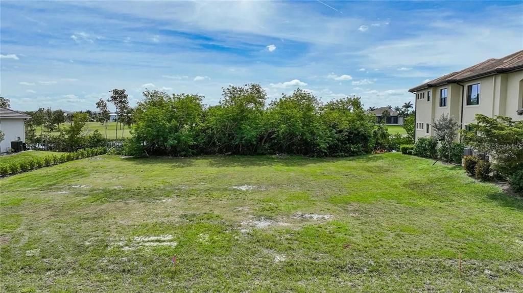 待售: $124,500 (0.29 acres)