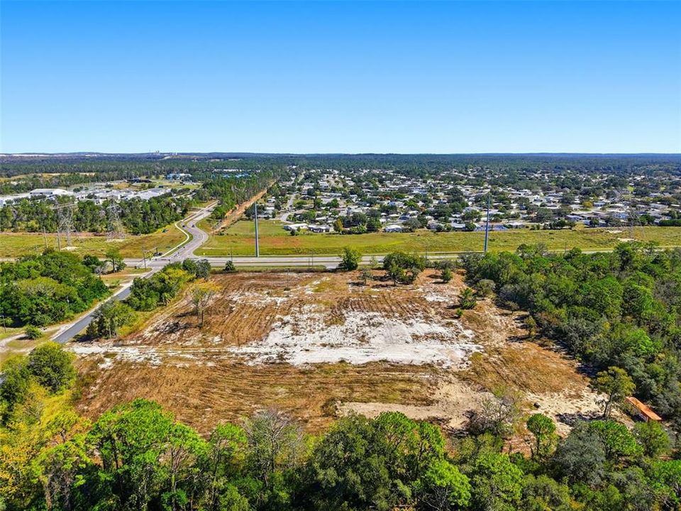 На продажу: $995,000 (8.40 acres)