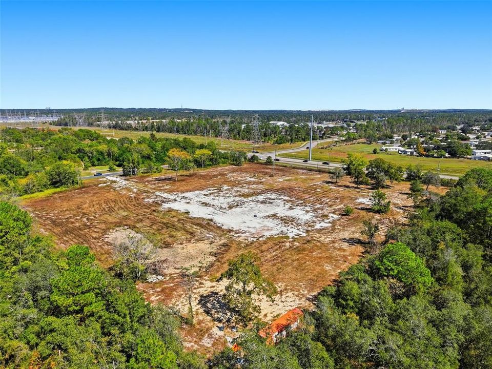 На продажу: $995,000 (8.40 acres)