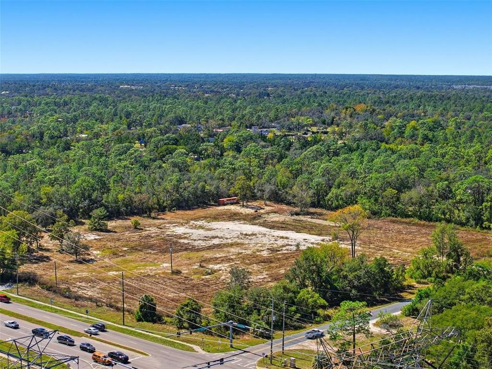 На продажу: $995,000 (8.40 acres)