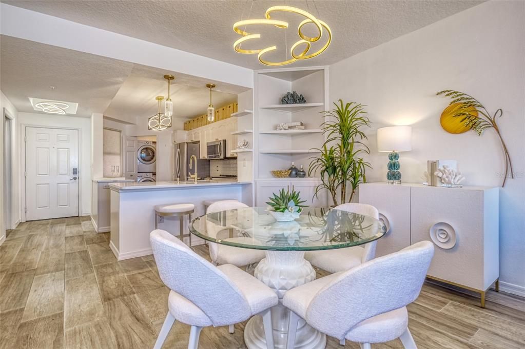 На продажу: $1,245,000 (2 спален, 2 ванн, 1307 Квадратных фут)