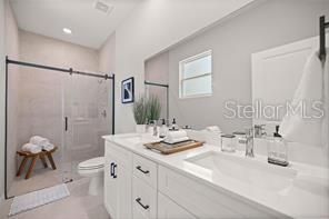 Activo con contrato: $329,900 (4 camas, 2 baños, 1873 Pies cuadrados)