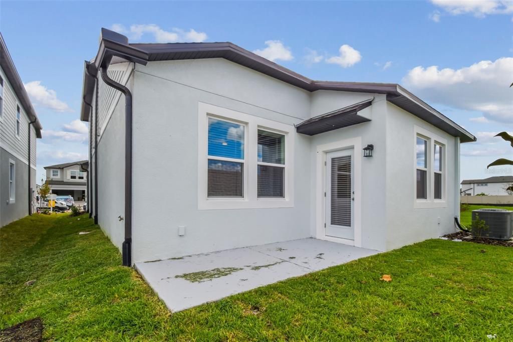 For Rent: $2,800 (4 beds, 2 baths, 2200 Square Feet)