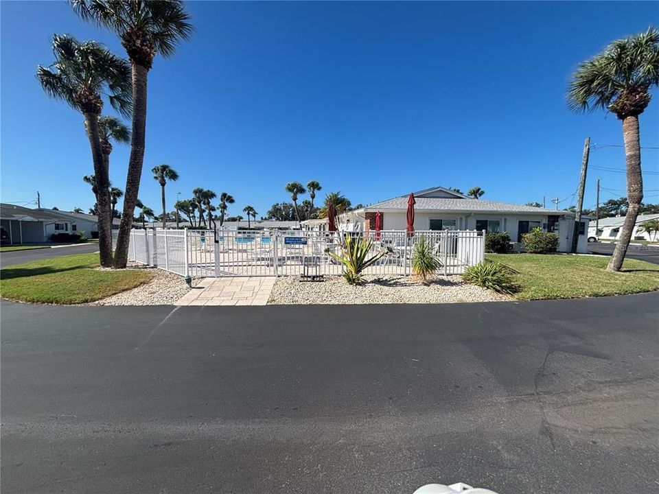 待售: $170,000 (2 贝兹, 1 浴室, 865 平方英尺)