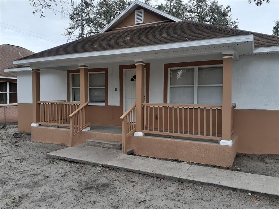 Recently Rented: $1,995 (4 beds, 2 baths, 1672 Square Feet)