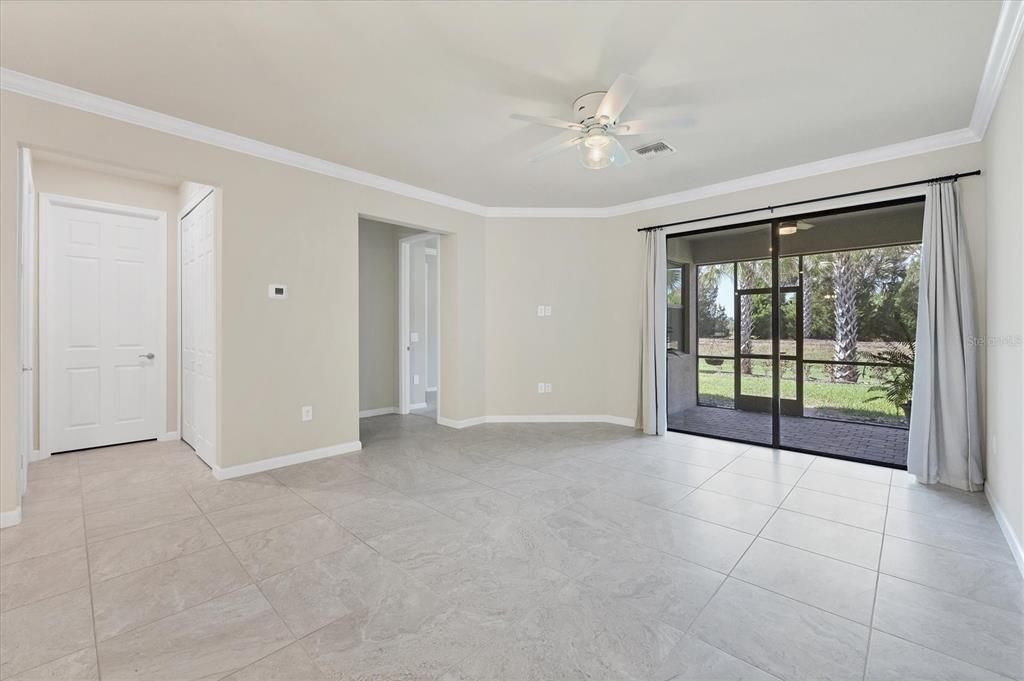 Active With Contract: $399,000 (2 beds, 2 baths, 1458 Square Feet)