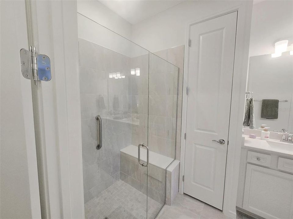 Active With Contract: $2,199 (2 beds, 2 baths, 1542 Square Feet)