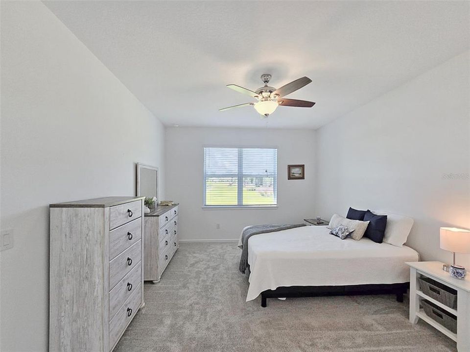 Active With Contract: $2,199 (2 beds, 2 baths, 1542 Square Feet)