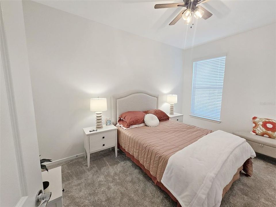 Active With Contract: $2,199 (2 beds, 2 baths, 1542 Square Feet)