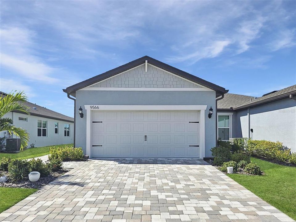 Active With Contract: $2,199 (2 beds, 2 baths, 1542 Square Feet)