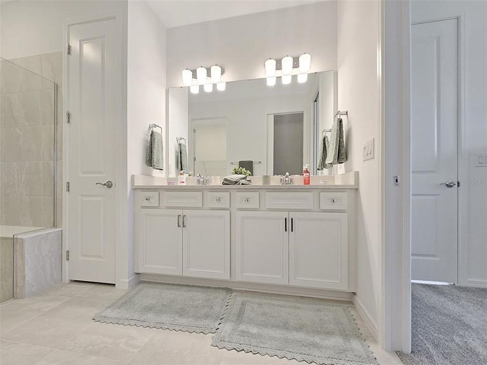 Active With Contract: $2,199 (2 beds, 2 baths, 1542 Square Feet)