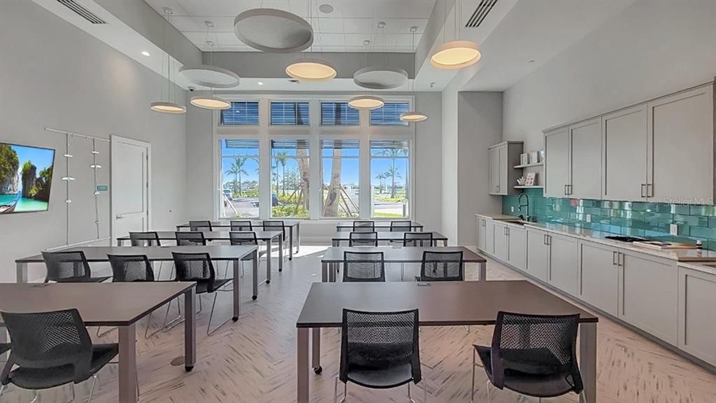 Active With Contract: $2,199 (2 beds, 2 baths, 1542 Square Feet)