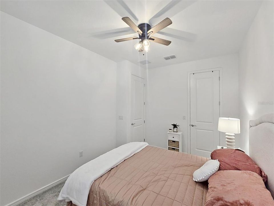 Active With Contract: $2,199 (2 beds, 2 baths, 1542 Square Feet)