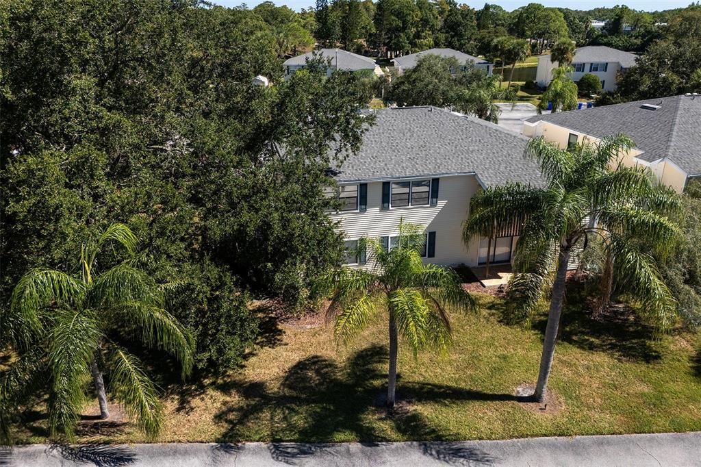 Active With Contract: $154,900 (2 beds, 2 baths, 915 Square Feet)