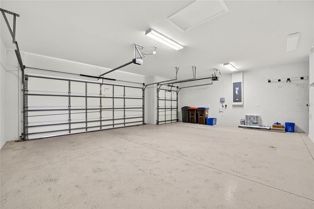 En Venta: $478,900 (3 camas, 2 baños, 2413 Pies cuadrados)