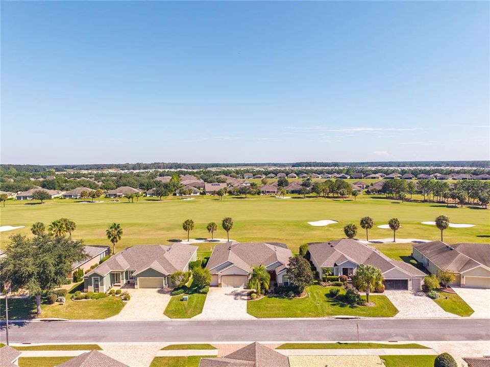 En Venta: $478,900 (3 camas, 2 baños, 2413 Pies cuadrados)