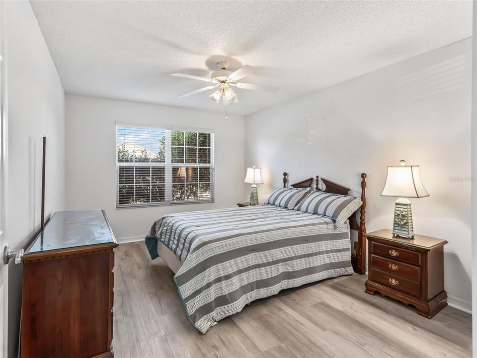 En Venta: $459,000 (3 camas, 2 baños, 2200 Pies cuadrados)