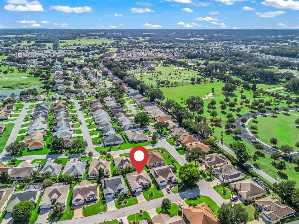 En Venta: $459,000 (3 camas, 2 baños, 2200 Pies cuadrados)