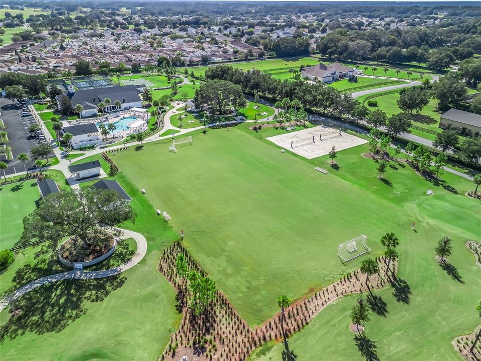 En Venta: $459,000 (3 camas, 2 baños, 2200 Pies cuadrados)