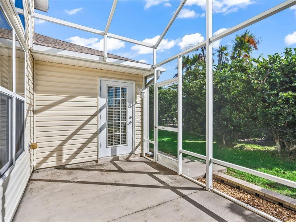 En Venta: $459,000 (3 camas, 2 baños, 2200 Pies cuadrados)